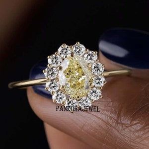 Buy Halo Engagement Ring Yellow Gold Online In India - Etsy India