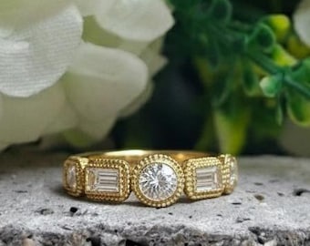 Emerald & Round Diamond Ring | Milgrain Bezel Art Deco Ring | 14K Gold Five Stone Half Eternity Wedding Band