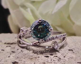 7mm Green Portuguese Cut Moissanite Ring | Criss Cross Engagement Ring | 18K Gold Wedding Ring | Gift for Her