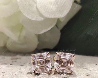 アッシャーカットモアッサナイトスタッドピアス 6mm | スクエア