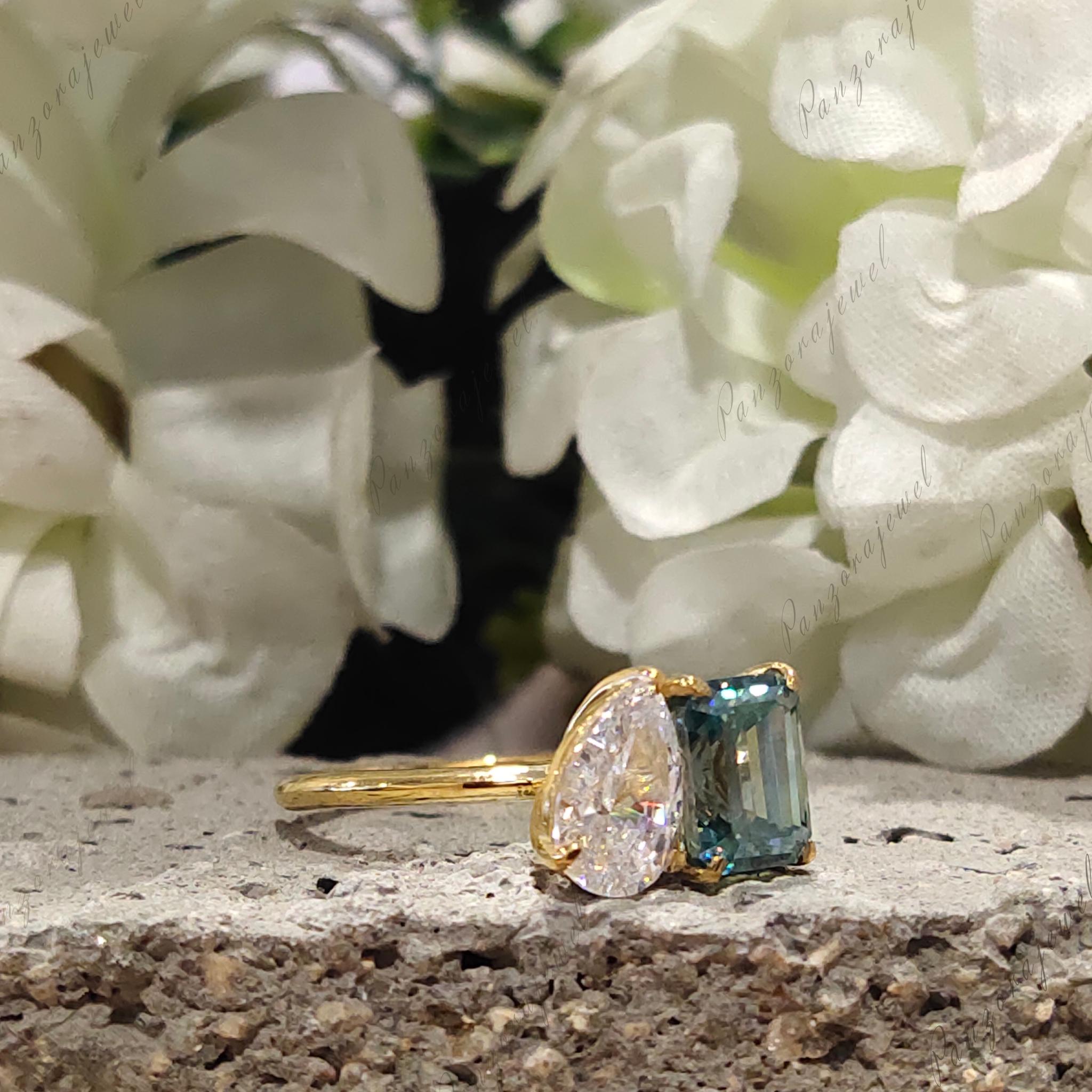 半額以下値下げsold out商品プレオーダー商品_Fot stone ring Toi Et Moi Blue CZ Ring | Emerald & Pear Two Stone Ring | 2.50 CTW