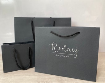 Personalisierte schwarze Geschenktüte, Geschenktasche für Hochzeit, 4 Größen