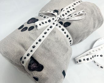 Personalised Pet Blanket, Paw Print Blanket, Dog Blanket, Grey Blanket for pet