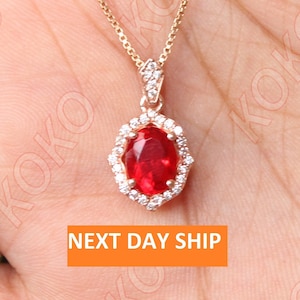 Collier rubis rouge de forme ovale, collier or rose vermeil, collier halo de moissanite, collier chaîne box, collier rubis unique, expédition le lendemain
