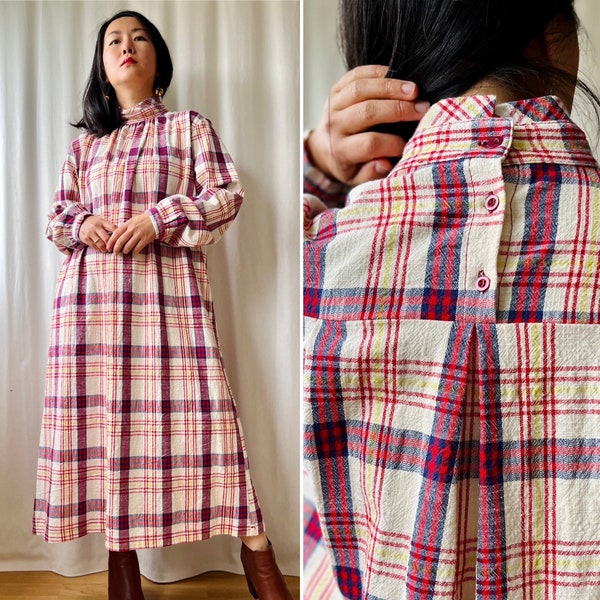 Robe midi scandinave vintage faite main coupe trapèze - Robe plissée en coton vichy tissé ancien textile avec poches