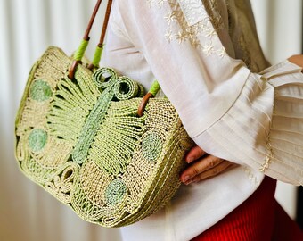 Vintage jaren '90 Boho handgemaakte Butterfly Raffia Small Tote met leren schouderbanden