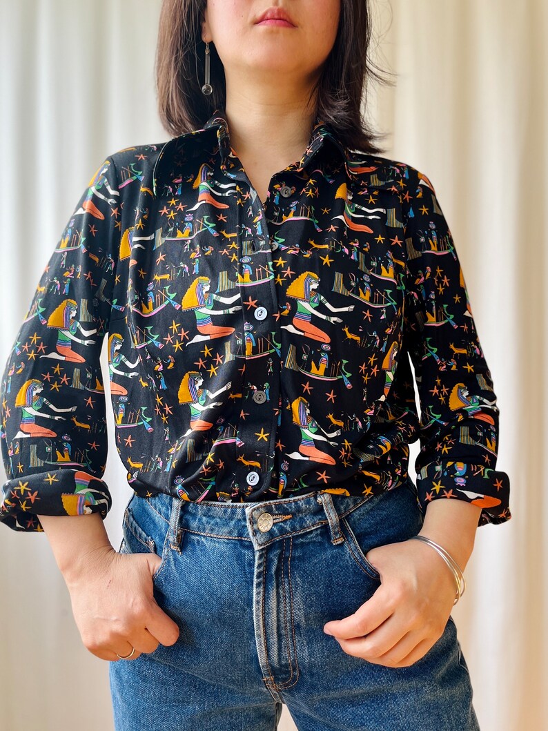 Vintage 70s Egyptian Print Elastane Pointy Collar Button Shirt image 5