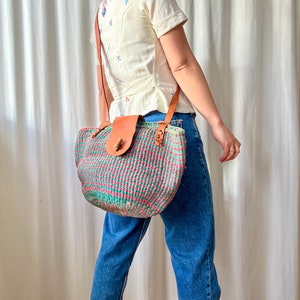 Vintage 90s African handmade Raffia Shopper, large tote bag crossbody flat market eco bag image 5