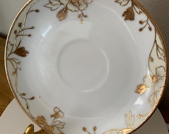 Vintage Nippon handbemalte Gold Moriage Flower Vines Dekor Porzellan Untertasse /Schmuckstück Schale/Wanddekor
