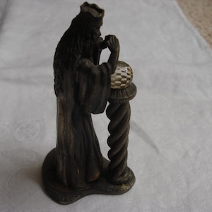 A Vintage Mini Figurine &quot; The White Witch&quot; from the Tudor Mint Collection Myth And Magic
