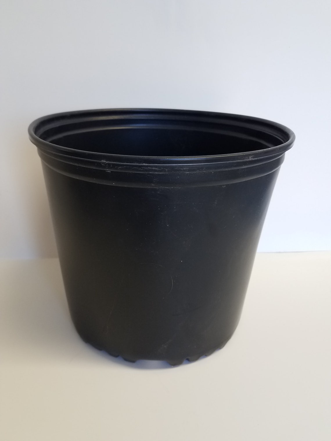 2 Gallon Round Black Plastic Nursery Pot Etsy