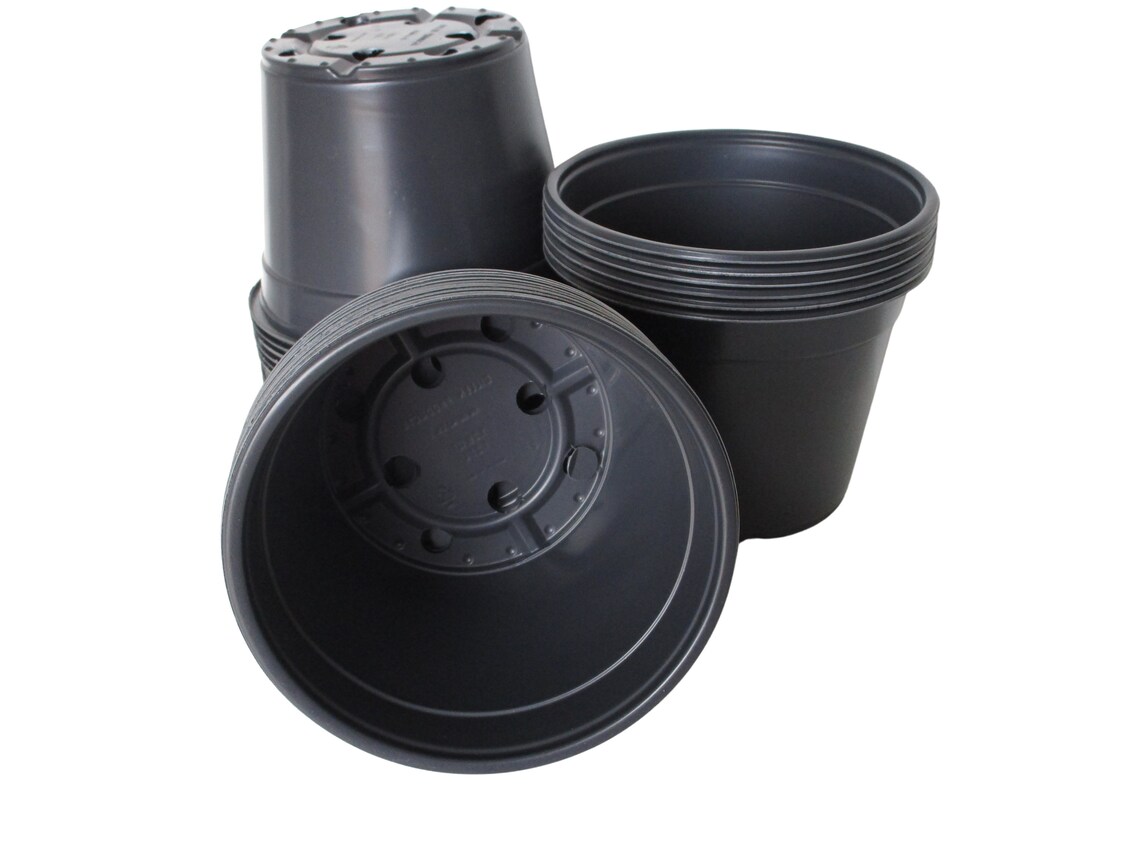 6 Round Black Plastic Flower Pots Etsy