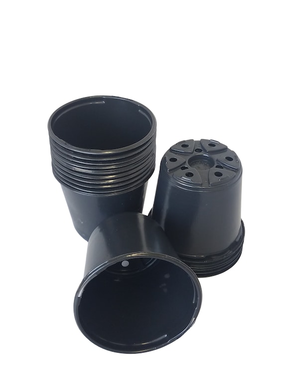 4 Round Black Plastic Nursery Pots 1 Pint Etsy