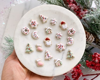 シュガークッキースタッドイヤリング、クリスマスクレイイヤリング、クリスマスクッキースタッドイヤリング、クリスマスツリースタッド、女の子用クリスマスプレゼント