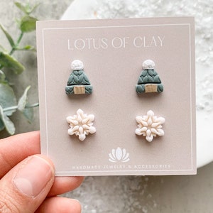 Pendientes de gorro de invierno y copos de nieve, pendientes de arcilla navideños hechos a mano, pendientes festivos, pendientes de copos de nieve, rellenos de medias,