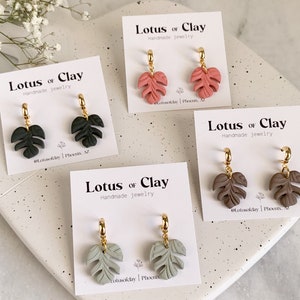 Mini monstera clay hoop earrings, gold hoop dangle earrings, monstera leaf earrings, handmade monstera earrings, plant lover gift
