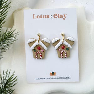 Brincos de casinha de gengibre de Natal, brincos de argila de Natal, brincos de gengibre, presentes de Natal para o feriado, enchimentos de meia