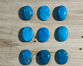 Kingman Calibrated Turquoise Cabochons 13x18 MM   AAA     Kingman Mine USA     1 Gemstone sold individually