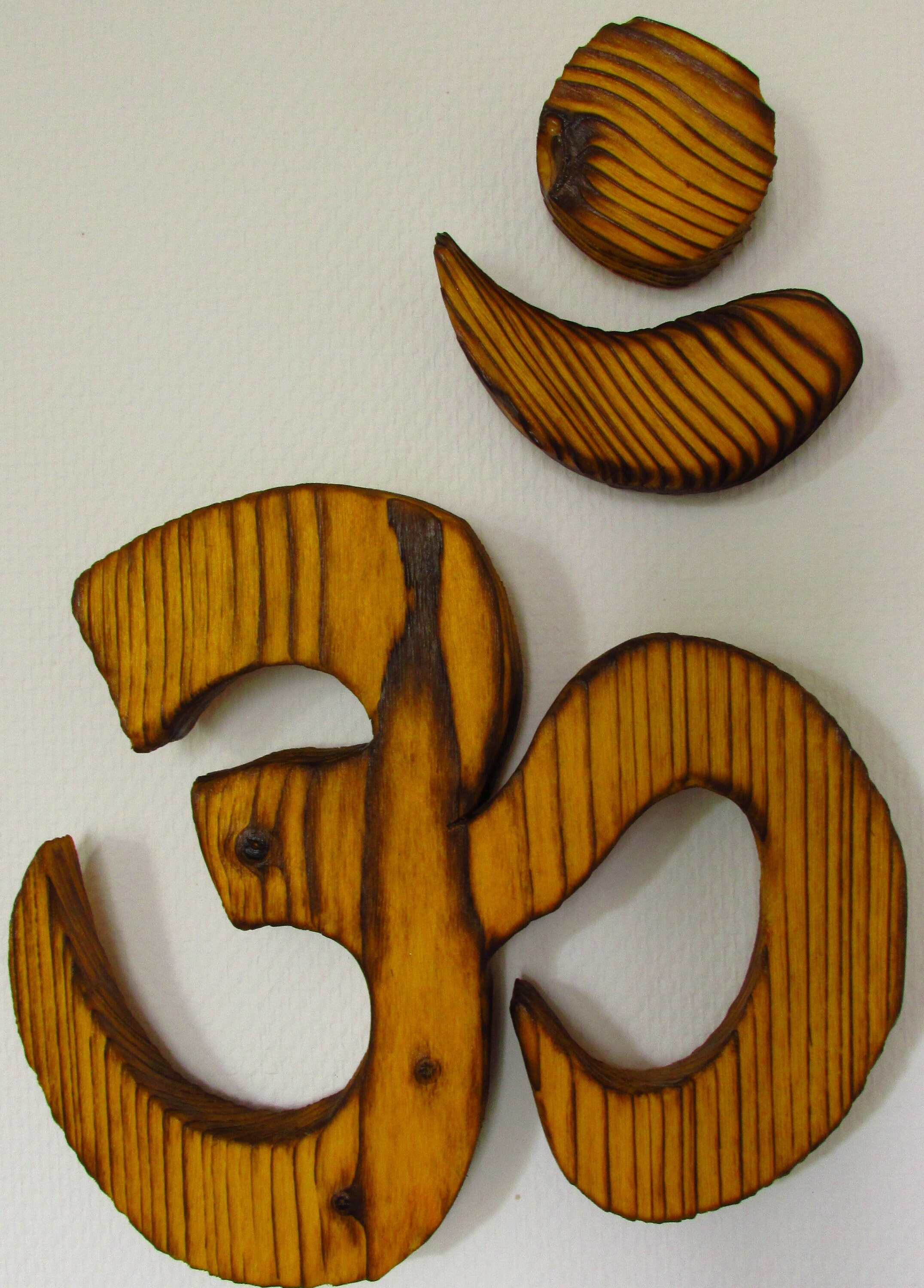 Aum Sanskrit en Bois Peint