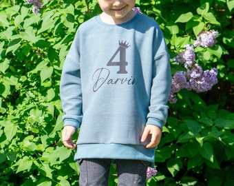 Geburtstagspullover individuell - Oversize Pullover für Kinder, altgrün Gr. 80-146