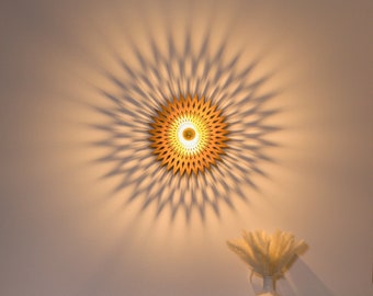 Wandlampe aus Holz, Mandala, Geometrischer Schatten, Schattenlampe, mit E27 Fassung