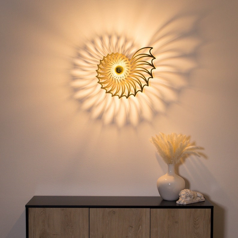 Wandlampe aus Holz, Nautilus Muschel, Beleuchtung Wohnzimmer, E27 Fassung Bild 4