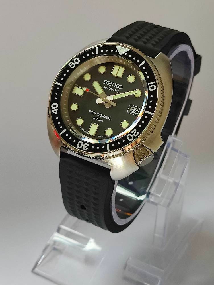 Seiko diver 300m automatic outlet