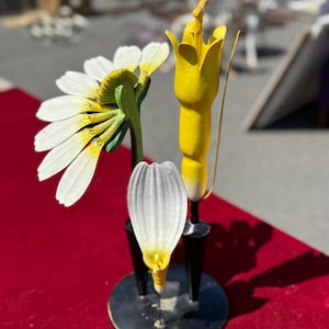 Original Antique Brendel botanical flower model of chamomile from the 1920’s