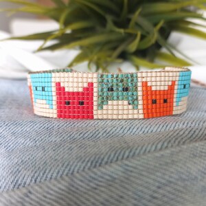 Cat Design Beaded Bracelet: Handmade Miyuki Glass, Multicolour, Adjustable
