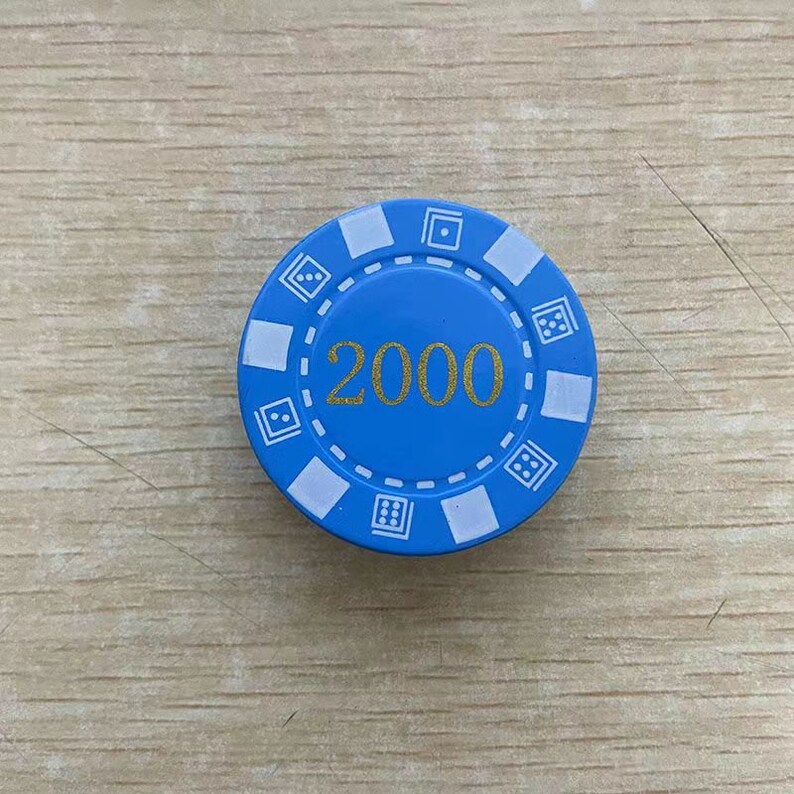 New Strange Creative Casino Chips Metal Lighter Gas Personality Butane