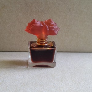 Mariella Burani by Mariella Burani Eau de Toilette  - Miniature - 4.5ML/0.15 fl. oz. -  EDT Splash - Pretty Collectable Bottle - Vintage