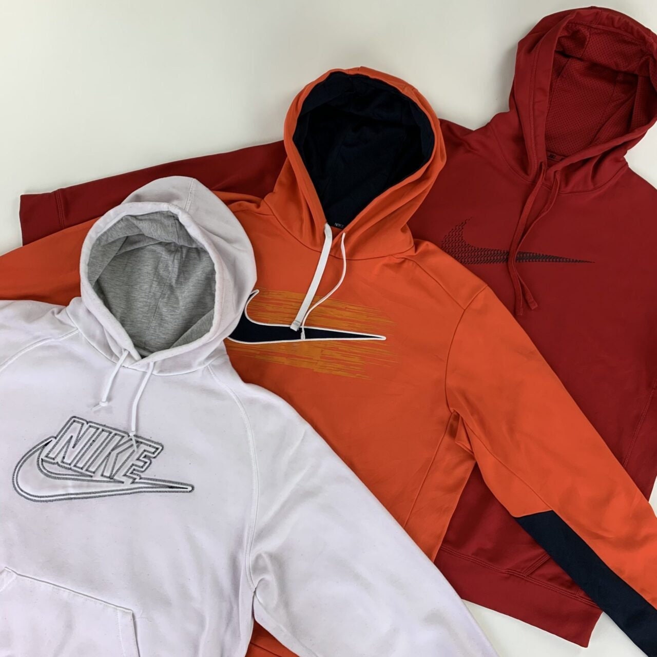 Buy Mystery Vintage Hoodie WHOLESALE BUNDLE Retro 90s Y2K Bulk Online in  India - Etsy