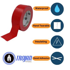 Op de afbeelding: Een rol rode ducttape met een witte kern voorzien van het label Trojan. De afbeelding bevat vier iconen met tekstlabels: Waterproof met een waterdruppel, Hand Tearable met een grillige lijn, Insulating met een bliksemschicht en Good Adhesion.