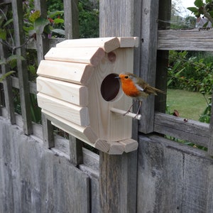 Bird house / bird nesting box / bird feeder