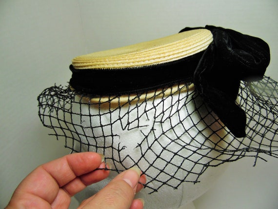 Vintage hat with Velvet Bow and veil black velvet… - image 5