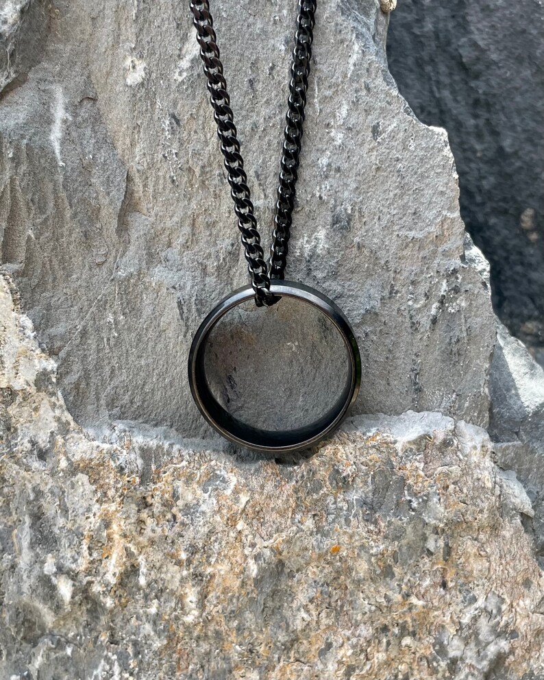 Ring Pendant Cuban Chain 