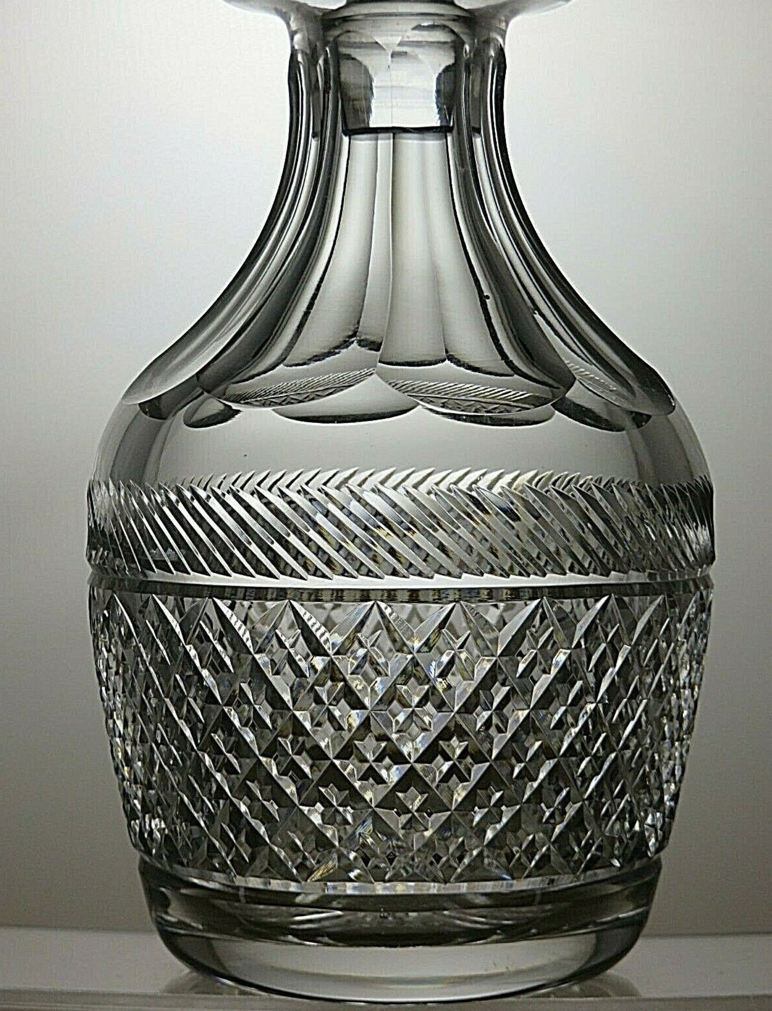 Decanter rotondo in cristallo Tudor Holbein Etsy