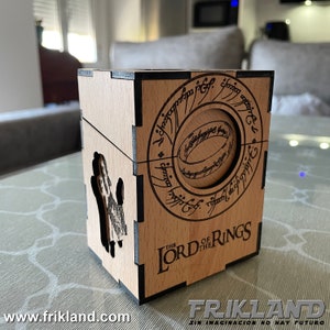 Premium Deck Box "Il Signore degli Anelli" Top Deck