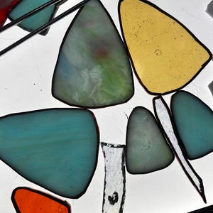 Glass Mosaic pieces for Crafts Bulk, Broken Glass Mosaic, Irregular Mosaic Glass Pieces for Garden Crafts Kits, Scrap, Stained Glass Sheets