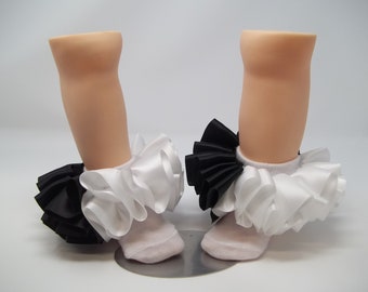 Girls Black and White ruffle tutu socks/infant ruffle socks. Tutu socks Black and White anklets