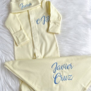 Personalized Yellow Coming Home Outfit, Personalized Baby Gift, Neutral Gender Baby Clothes, Baby shower Gift, Newborn Hospital Set Footie,Hat,BLKT