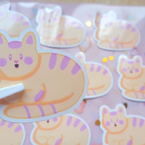 Leuke kawaii schattige glanzende kat sticker | Kittenkunst kleine kat | Bullet Journal-decoratie | Gele plannersticker