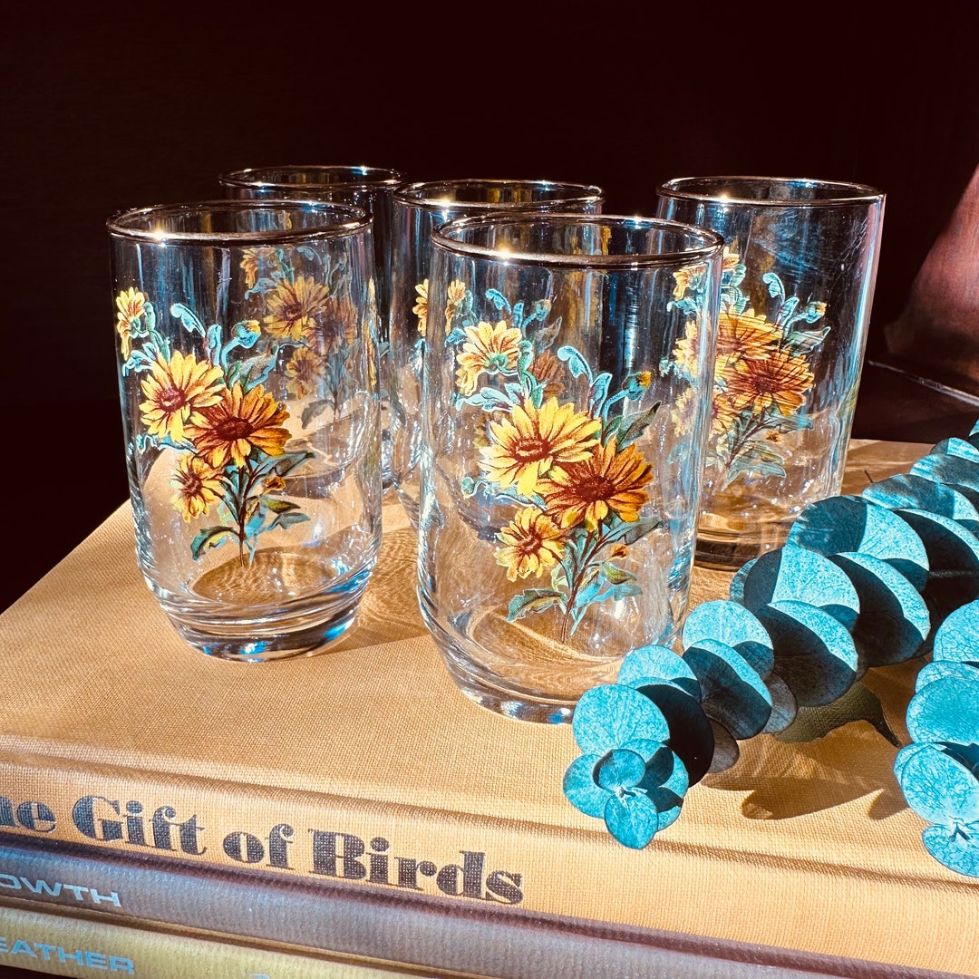 Vintage Set of 5 Small Sunflower Glasses With Gold Rim Vintage Kitchen