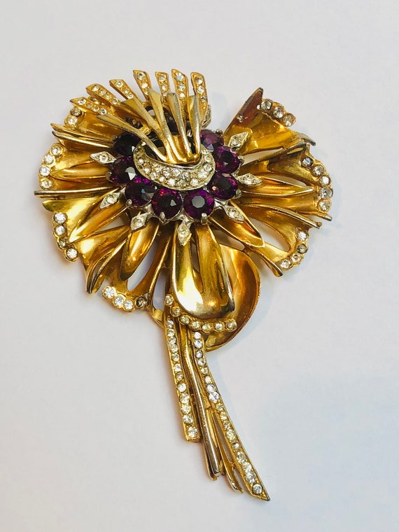 Rare and Stunning Large Unsigned Reinard Brooch