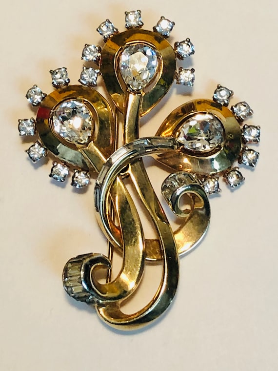 Stunning, classic Mazer Brothers Brooch