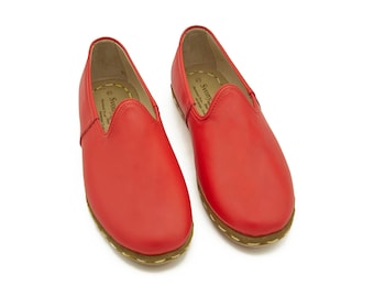 Red Leather Yemeni Shoes: Handmade Turkish Loafers