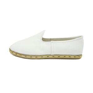 Women Leather Loafers - White Turkish Handmade Shoes - Travel Shoes - Yemeni Shoes - Mother&#39;s Day Gift - Valentines Day Gift