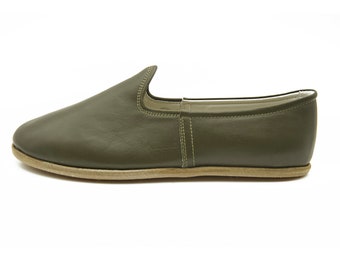 Handmade Green Leather Yemeni Shoes: Turkish Style