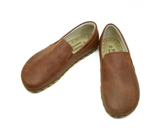 Zapatos yemeníes de cuero color canela hechos a mano: zapatos descalzos sin cordones para mujer