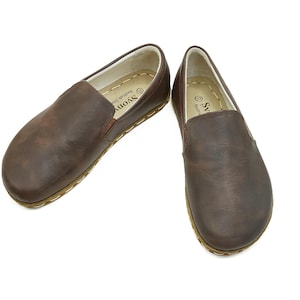 Women's Handcrafted  Brown Barefoot Yemeni Leather Shoes - Zero Drop Minimalist Design Yemeni Shoes - Unique Flexible Grounding Slip-Ons